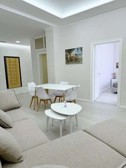 Aem 2 Bedroom Apartment Apt #3 Golem