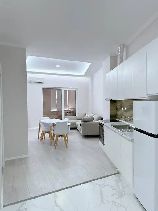Aem 2 Bedroom Apartment Apt #3 Golem